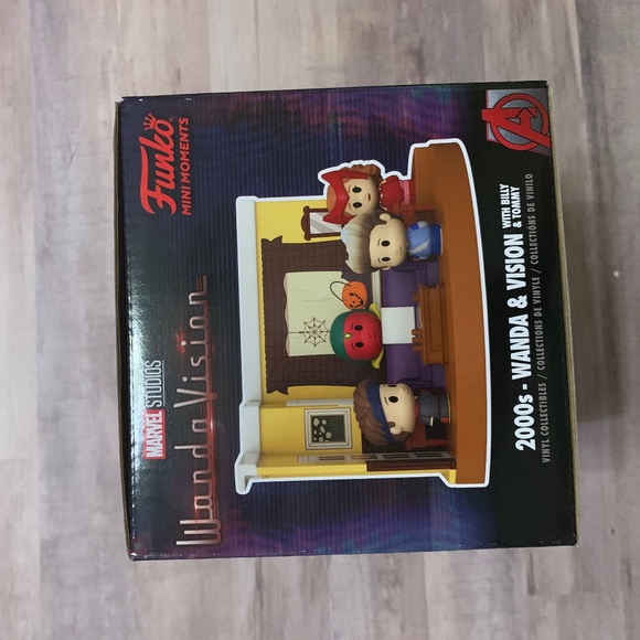 Funko Pop Mini Moments: WandaVision- LR 90's - Picture 5 of 7
